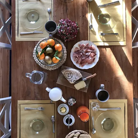 Tavallini Bed & Breakfast Pollone