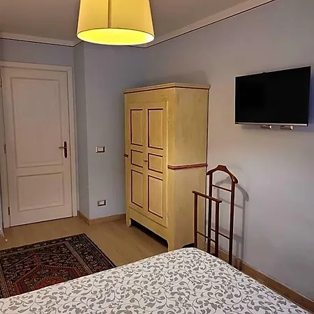 Tavallini Oda ve Kahvaltı Pollone